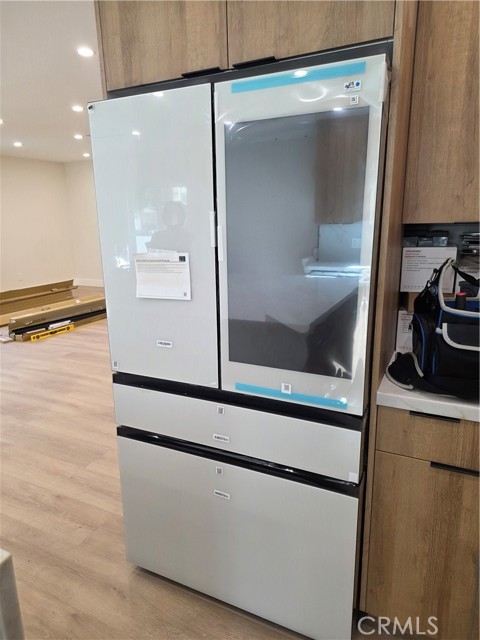 Detail Gallery Image 4 of 14 For 254 W Santa Anita, Burbank,  CA 91502 - 3 Beds | 3 Baths