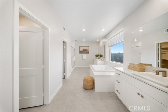 671 Pelion, Lake Forest CA: https://media.crmls.org/medias/04e0e199-055a-4833-8a17-ed41620b50fe.jpg