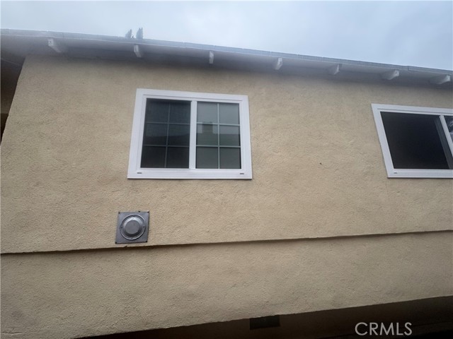 Detail Gallery Image 6 of 31 For 2129 30th W 30th St, Los Angeles,  CA 90018 - 4 Beds | 1 Baths