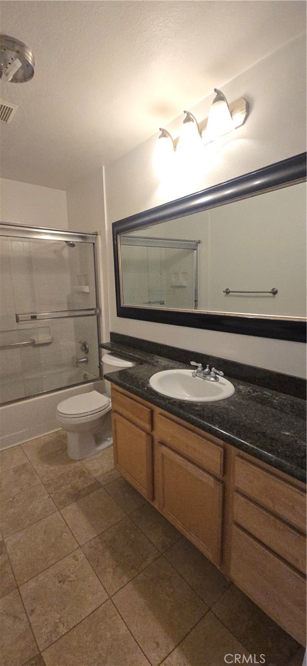 Detail Gallery Image 8 of 20 For 2525 San Gabriel Way #107,  Corona,  CA 92882 - 1 Beds | 1 Baths