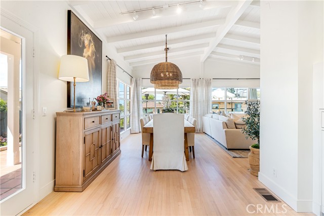 Detail Gallery Image 9 of 74 For 277 Pearl St, Laguna Beach,  CA 92651 - 3 Beds | 3 Baths