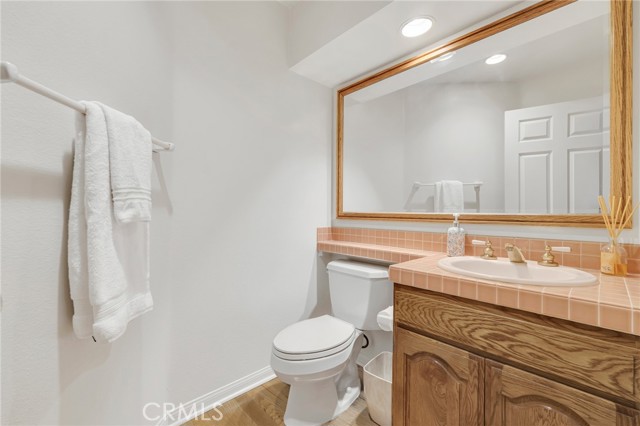 Detail Gallery Image 31 of 55 For 18830 Beechtree Ln, Porter Ranch,  CA 91326 - 5 Beds | 4/1 Baths