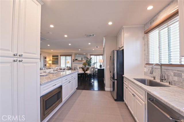 Detail Gallery Image 44 of 51 For 1319 Unit B W Bay Ave #B,  Newport Beach,  CA 92661 - 1 Beds | 1 Baths