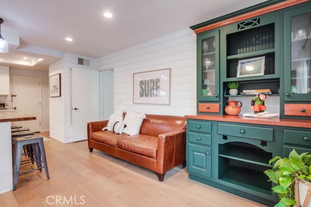 201 Todd Court, Oceanside CA: https://media.crmls.org/medias/04e3d18e-2002-46e6-a25a-cc0deffc433c.jpg
