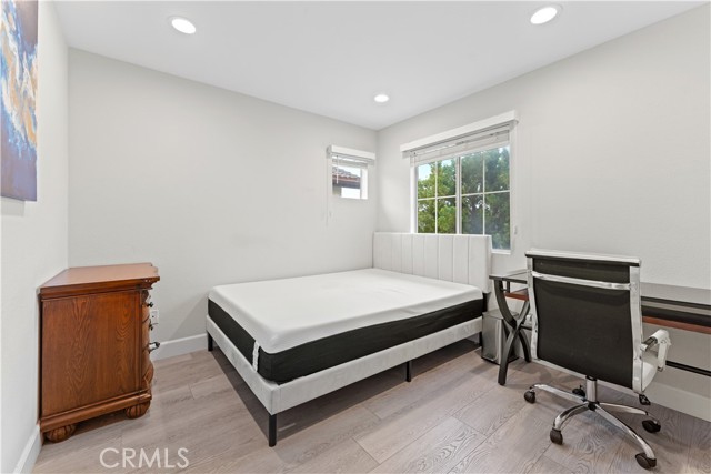 Detail Gallery Image 27 of 31 For 21 New Jersey, Irvine,  CA 92606 - 5 Beds | 3 Baths