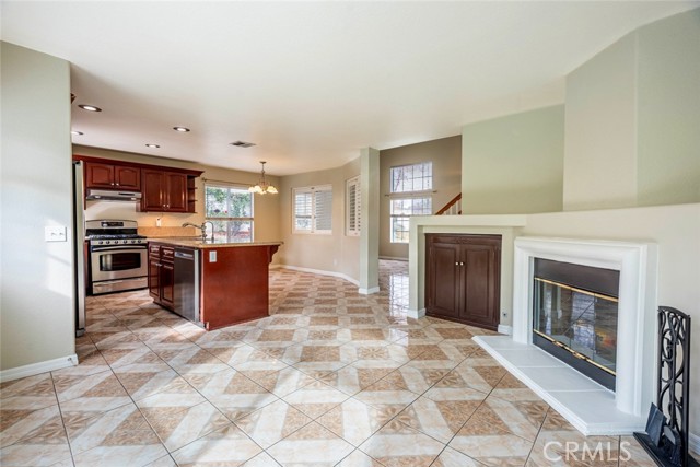 Detail Gallery Image 11 of 27 For 25517 Chisom Ln, Stevenson Ranch,  CA 91381 - 4 Beds | 2/1 Baths