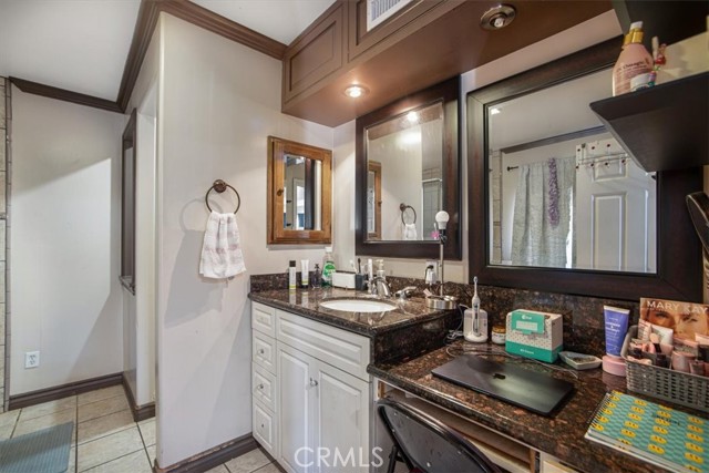 809 Berncastle Road, Acton CA: https://media.crmls.org/medias/04e505d1-57fb-41ba-a9cd-cc85a20c6726.jpg