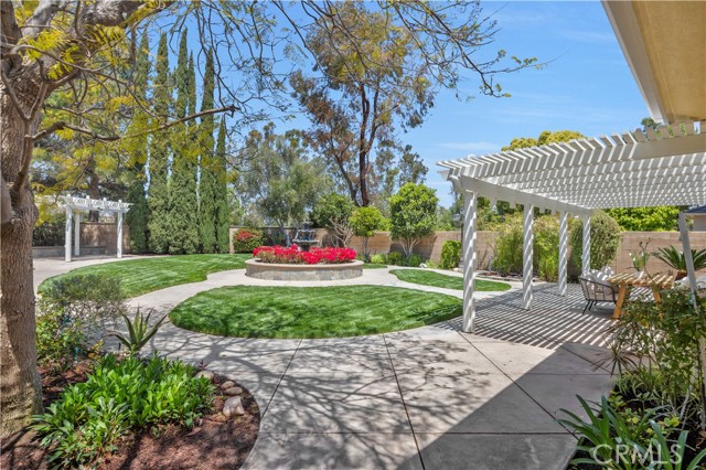 9 Whitford, Irvine CA: https://media.crmls.org/medias/04e5d5dd-ee4a-4155-968b-aa3a5497fe67.jpg
