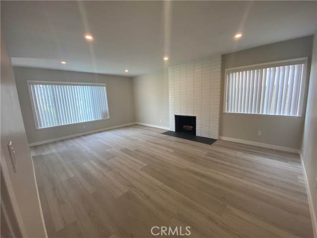 MLS# WS23129019