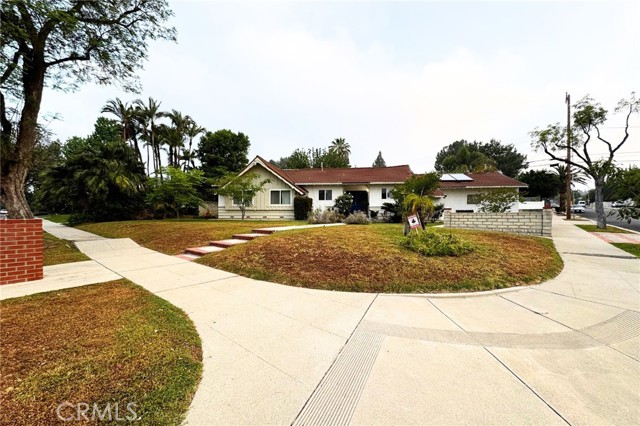 18301 Ludlow Street, Porter Ranch CA: https://media.crmls.org/medias/04e645de-7cf1-4bc1-9fe1-278f300fbf0a.jpg
