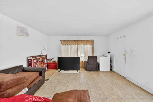 Detail Gallery Image 49 of 75 For 223 N Chester, Compton,  CA 90221 - – Beds | – Baths