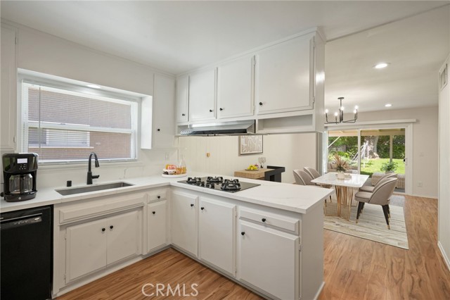Detail Gallery Image 12 of 34 For 8313 Hillary Dr, West Hills,  CA 91304 - 4 Beds | 2 Baths