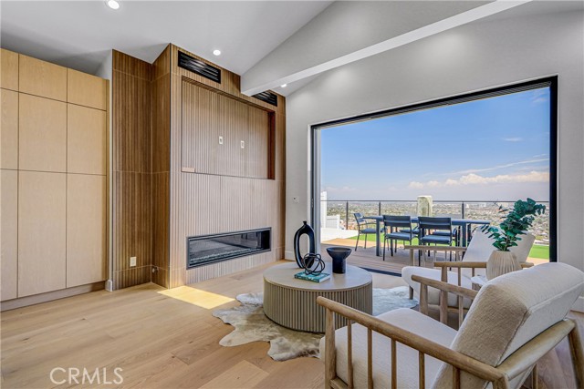 4609 Paseo De Las Tortugas, Torrance CA: https://media.crmls.org/medias/04e6cec3-f31a-4bd8-ae7d-24da1dbe2407.jpg