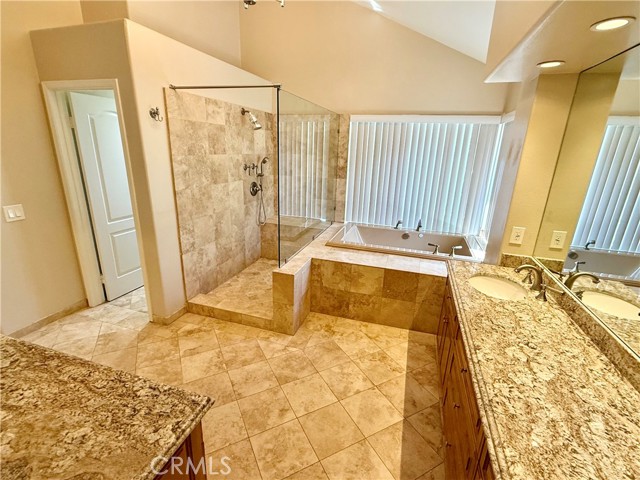 Detail Gallery Image 14 of 30 For 2206 Cedar Ridge Ct, Oxnard,  CA 93036 - 4 Beds | 3 Baths