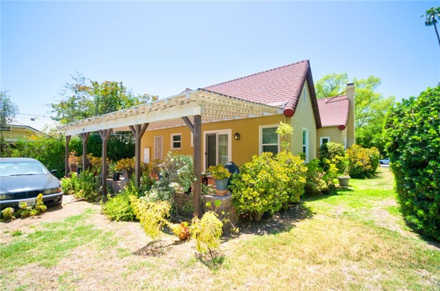 900 S Los Robles Avenue, Pasadena CA: https://media.crmls.org/medias/04e7656f-b886-4334-ba28-9c8754b64fcc.jpg