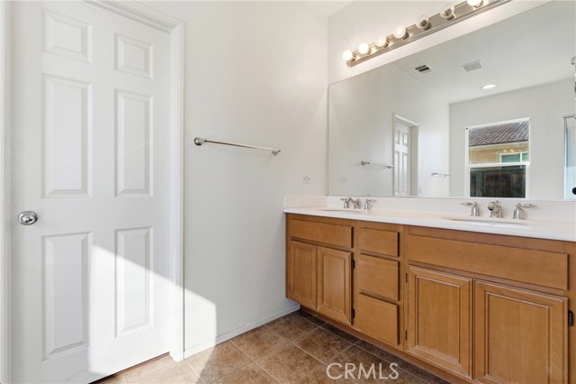 Detail Gallery Image 2 of 55 For 741 Amor, San Jacinto,  CA 92582 - 5 Beds | 2/1 Baths