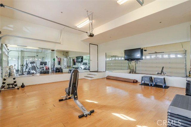 Detail Gallery Image 25 of 72 For 10817 W Stallion Ranch Rd, Sunland,  CA 91040 - 5 Beds | 6 Baths