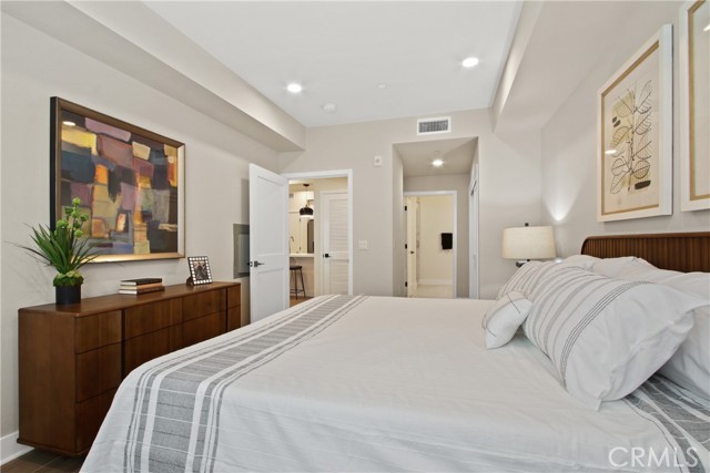 927 Deep Valley Drive, Rolling Hills Estates, California 90274, 3 Bedrooms Bedrooms, ,3 BathroomsBathrooms,Residential,For Sale,Deep Valley,SB25237435
