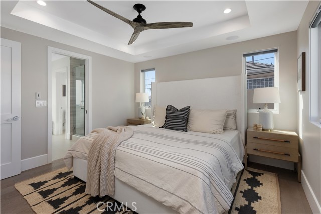 603 1/2 Marguerite Avenue, Corona del Mar CA: https://media.crmls.org/medias/04e9c6ed-6572-46fc-8c03-a414e682806f.jpg