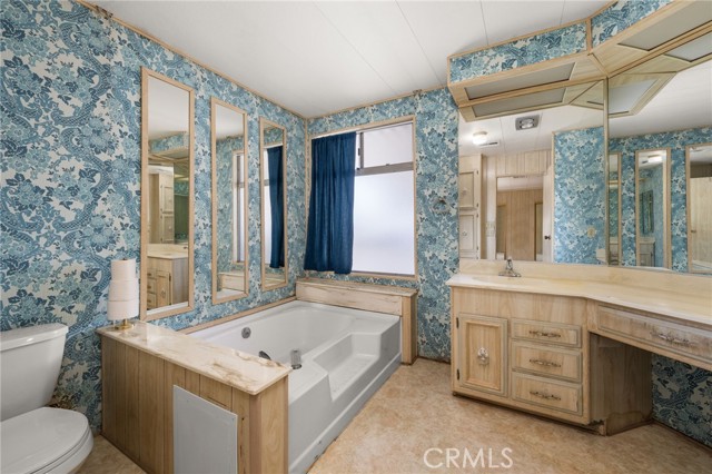 Detail Gallery Image 18 of 36 For 4095 Fruit, La Verne,  CA 91750 - 2 Beds | 2 Baths