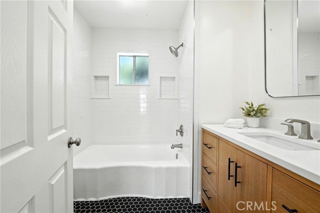 Detail Gallery Image 25 of 65 For 5841 Arroyo Dr, Los Angeles,  CA 90042 - 3 Beds | 3 Baths