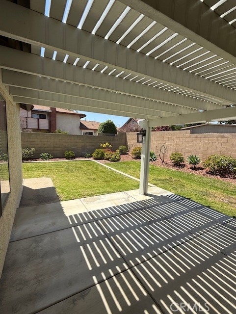 Detail Gallery Image 8 of 9 For 408 Montessori Ave, Placentia,  CA 92870 - 3 Beds | 2 Baths