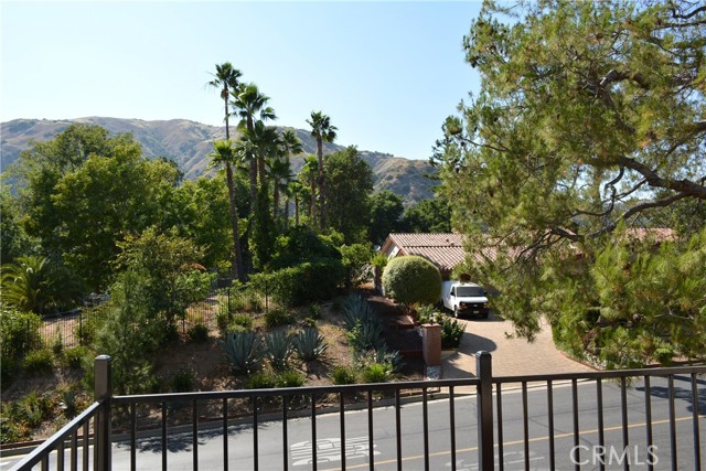 5234 Mountain Springs Ranch Road, La Verne CA: https://media.crmls.org/medias/04eb9a49-bfe5-441a-bfb5-8ac8855e0193.jpg