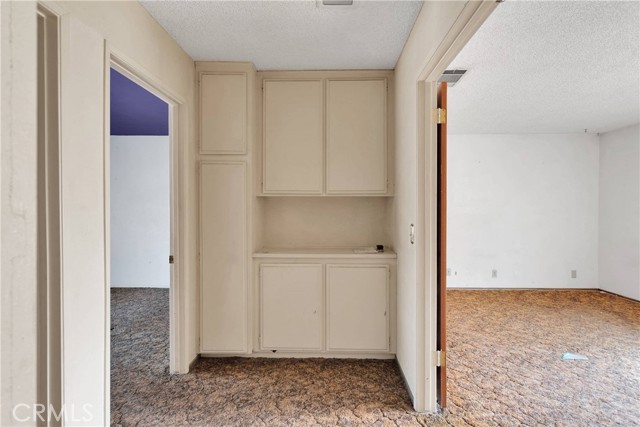 Detail Gallery Image 13 of 34 For 14122 Pawnee Rd, Apple Valley,  CA 92307 - 3 Beds | 2 Baths