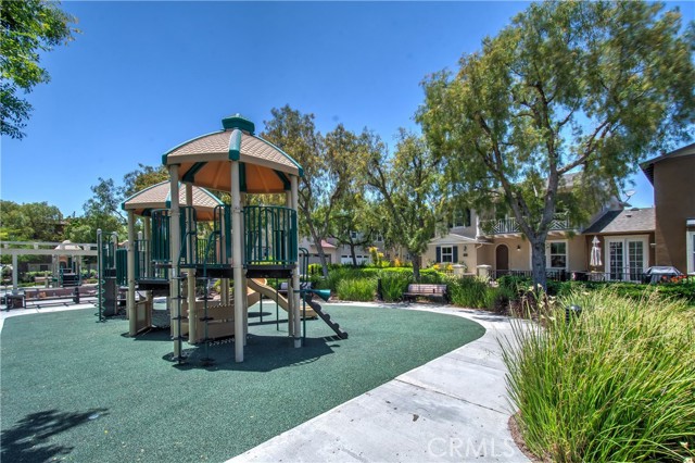 Detail Gallery Image 27 of 29 For 31 Lookout, Tustin,  CA 92782 - 3 Beds | 3/1 Baths