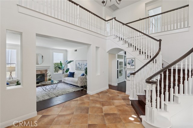 Detail Gallery Image 7 of 75 For 1041 Stanislaus Dr., Corona,  CA 92881 - 7 Beds | 4 Baths