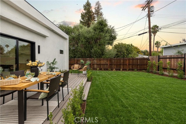Detail Gallery Image 11 of 52 For 17446 Hatteras St, Encino,  CA 91316 - 4 Beds | 3/1 Baths
