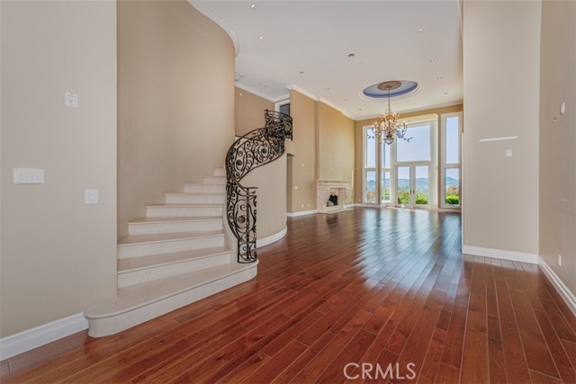 9772 Crestview Circle, Villa Park CA: https://media.crmls.org/medias/04f00123-2298-4c41-89e5-aae22522d3e3.jpg