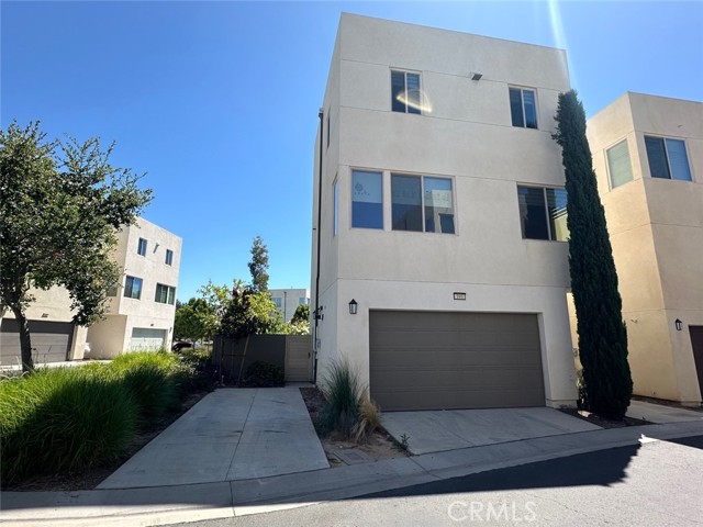 195 Stellar, Irvine CA: https://media.crmls.org/medias/04f165c2-bada-4295-aa00-95596070a494.jpg