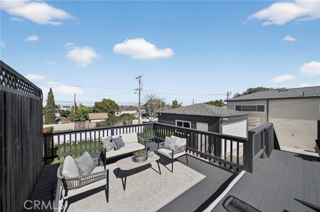 Detail Gallery Image 36 of 55 For 6133 W 83rd, Los Angeles,  CA 90045 - 3 Beds | 2 Baths