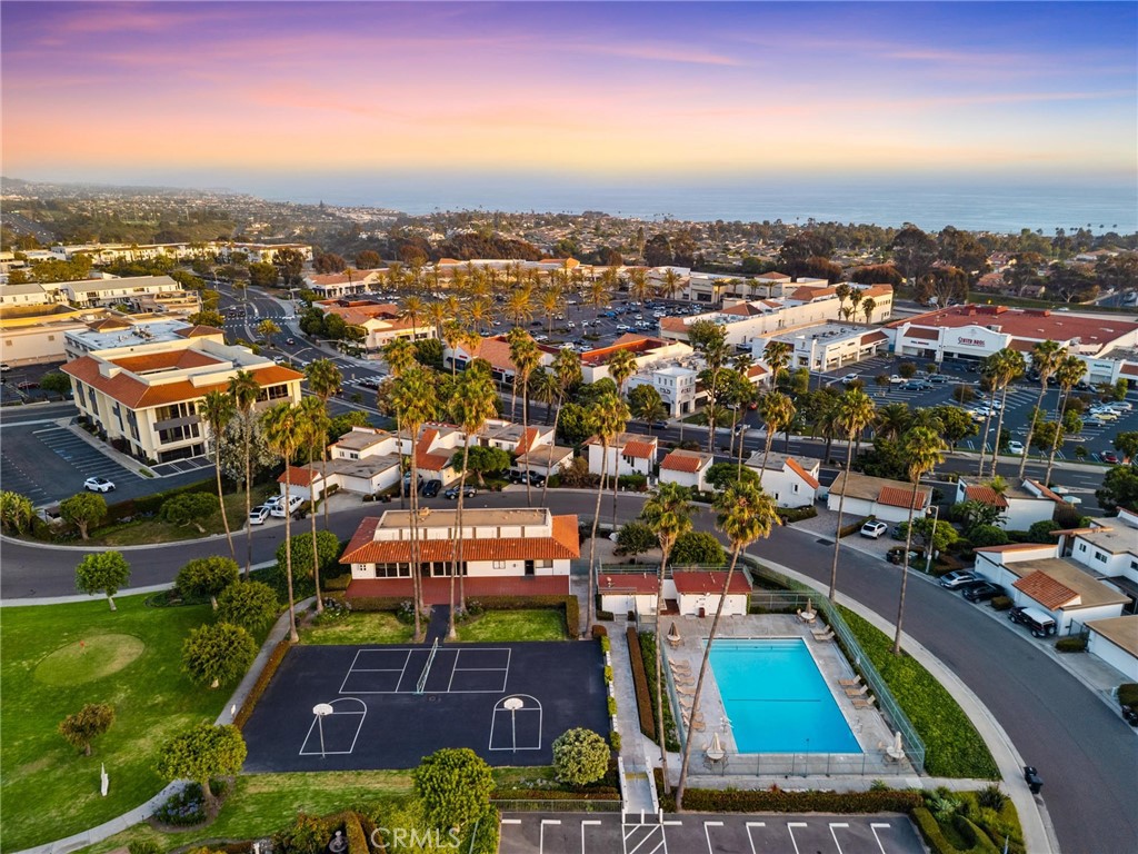 https://media.crmls.org/medias/04f296e3-3e35-46bc-a1e5-d64d1e7e8933.jpg?preset=X-Large