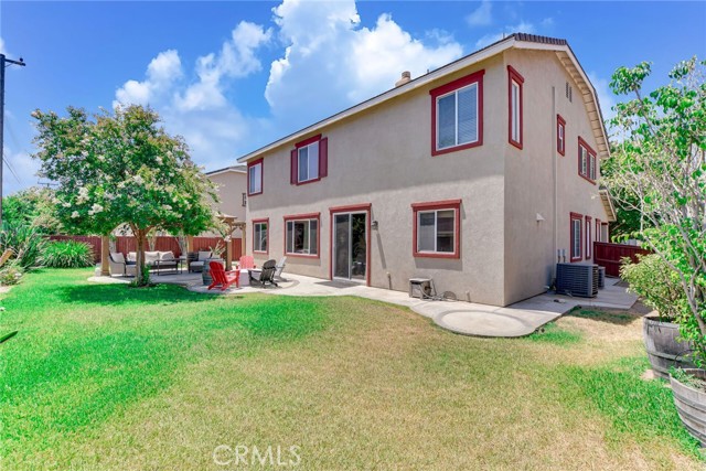 12139 Serra Avenue, Chino CA: https://media.crmls.org/medias/04f2ba97-f2b6-4afb-ae50-2cdd700dc502.jpg