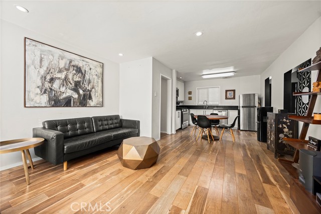 Detail Gallery Image 6 of 25 For 1030 Vernon St, La Habra,  CA 90631 - 2 Beds | 2 Baths