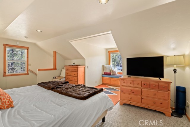 Detail Gallery Image 23 of 49 For 39061 Bayview Ln, Big Bear Lake,  CA 92315 - 2 Beds | 2 Baths