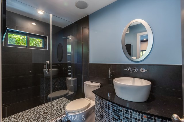 Detail Gallery Image 38 of 62 For 2111 Rimcrest Dr, Glendale,  CA 91207 - 4 Beds | 5 Baths