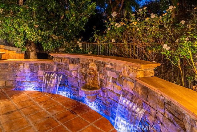 Detail Gallery Image 5 of 57 For 991 Clear Sky Pl, Simi Valley,  CA 93065 - 4 Beds | 4 Baths