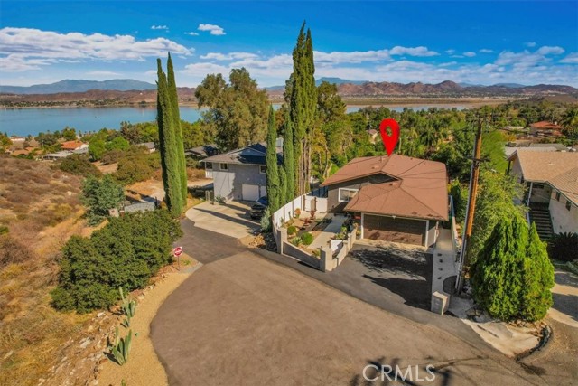 33230 Hollister, Lake Elsinore CA: https://media.crmls.org/medias/04f3b5d0-ffc3-4fe4-b58c-91c3d5d4f5fa.jpg