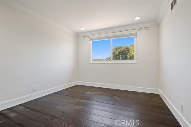 Detail Gallery Image 14 of 27 For 14822 Foxcroft Rd, Tustin,  CA 92780 - 3 Beds | 2/1 Baths