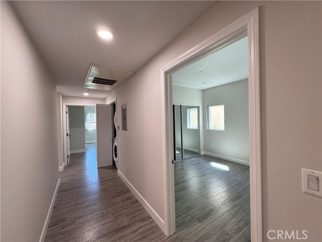 Detail Gallery Image 21 of 27 For 5432 Hermitage Ave #202,  Valley Village,  CA 91607 - 3 Beds | 2 Baths