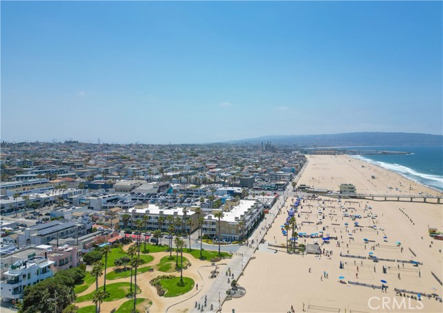 1300 The Strand, Hermosa Beach, California 90254, 1 Bedroom Bedrooms, ,1 BathroomBathrooms,Residential,Sold,The Strand,SB25153201