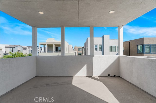 148 Stage, Irvine CA: https://media.crmls.org/medias/04f4c343-f6a1-487f-9d3d-5f40bfd5cd1c.jpg