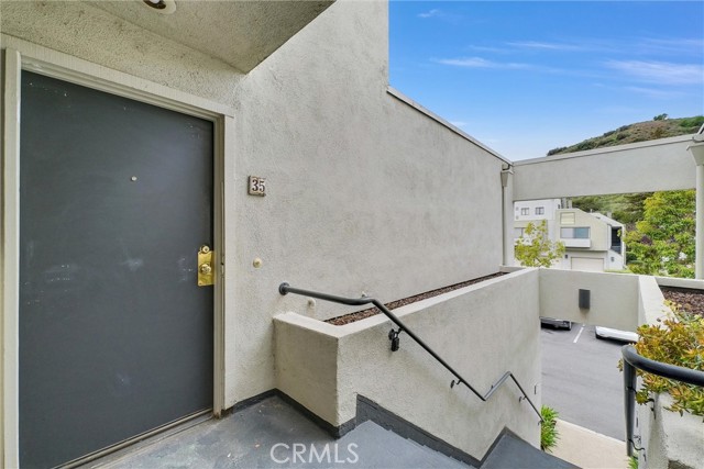 Detail Gallery Image 10 of 49 For 5744 E Creekside Ave #35,  Orange,  CA 92869 - 2 Beds | 2 Baths