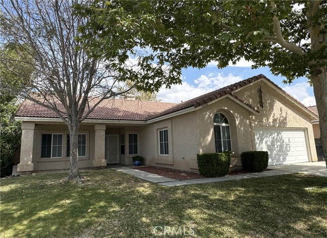 Detail Gallery Image 1 of 26 For 44342 Monroe Way, Lancaster,  CA 93536 - 4 Beds | 2 Baths