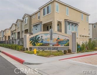 Detail Gallery Image 15 of 16 For 831 Sunburst Way #13,  Pomona,  CA 91767 - 3 Beds | 3/1 Baths