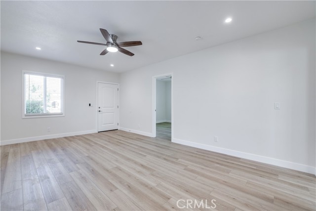 Detail Gallery Image 5 of 15 For 722 Main St, Huntington Beach,  CA 92648 - 2 Beds | 1 Baths