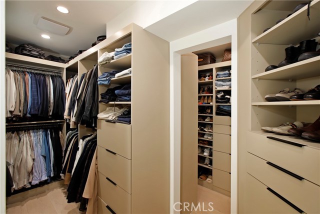 3863 Sherwood Place, Sherman Oaks CA: https://media.crmls.org/medias/04f66683-2e60-4d2d-abd2-b4731723107b.jpg